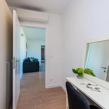 Apartment Luni *